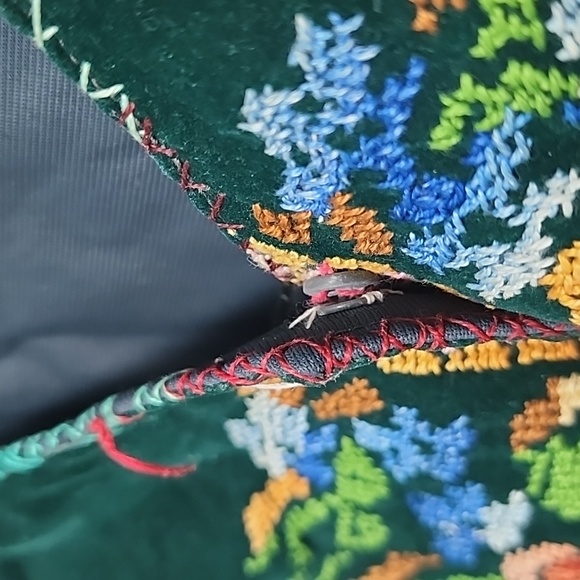 Antique Bedouin embroidered green velvet dress XXL - Picture 4 of 9